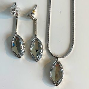 Swarovski crystal necklace & earrings